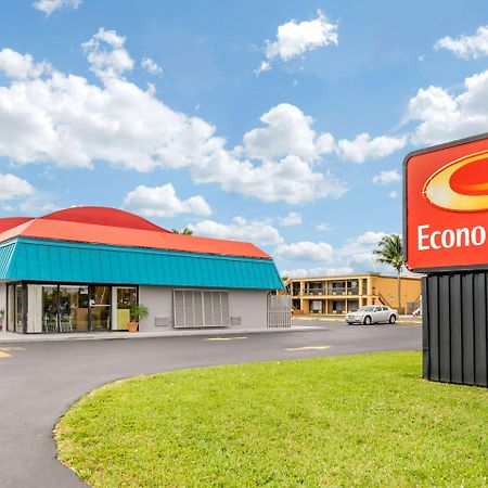 Econo Lodge North Норт-Форт-Майерс Экстерьер фото
