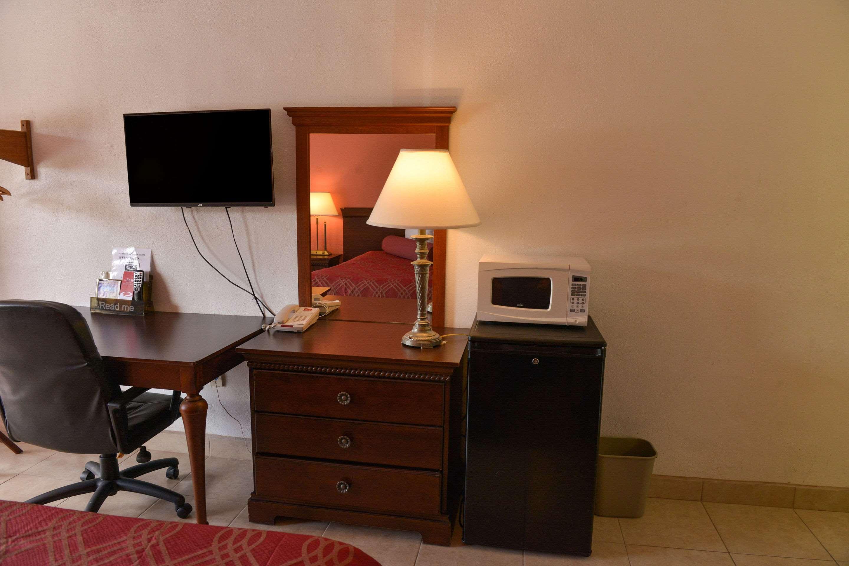 Econo Lodge North Норт-Форт-Майерс Экстерьер фото