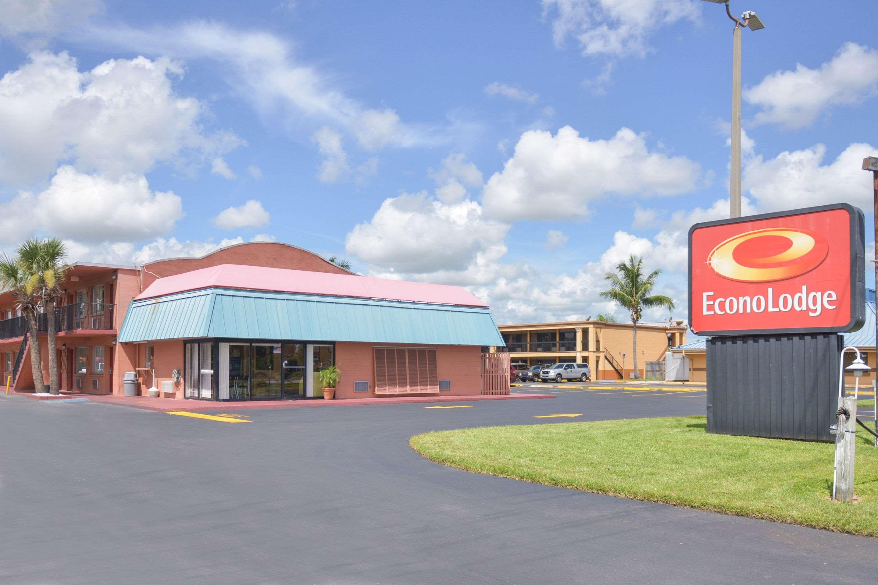 Econo Lodge North Норт-Форт-Майерс Экстерьер фото